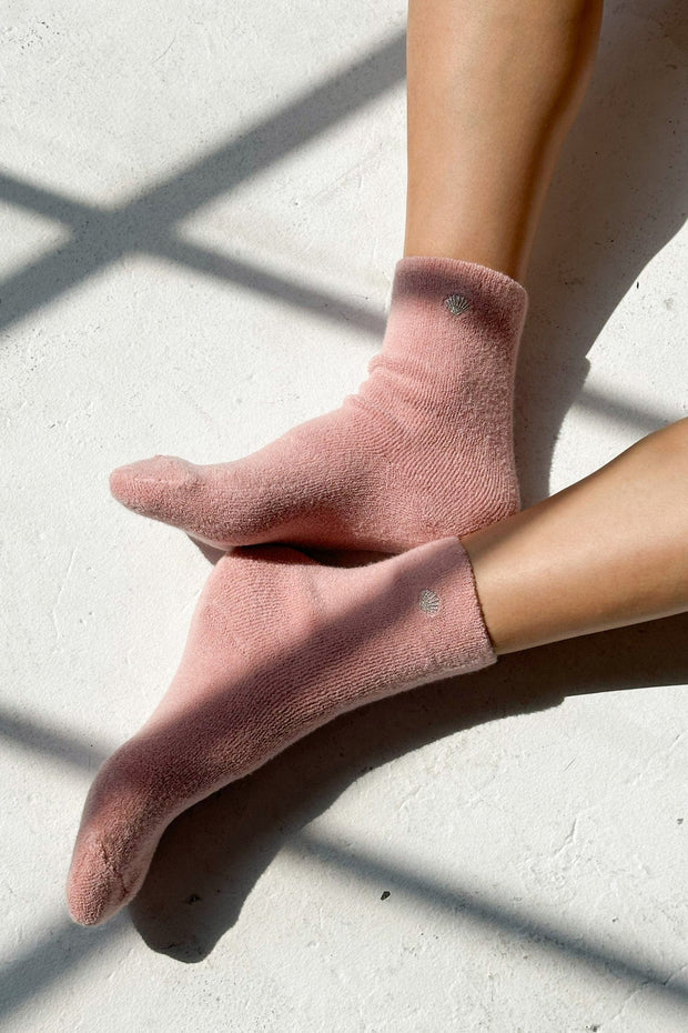 Le Bon Shoppe Cloud Socks - Pink + Embroidered Seashell Accessories